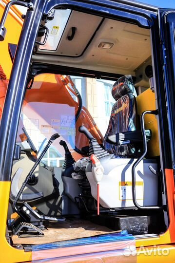 Гусеничный экскаватор Lonking CDM6225, 2023