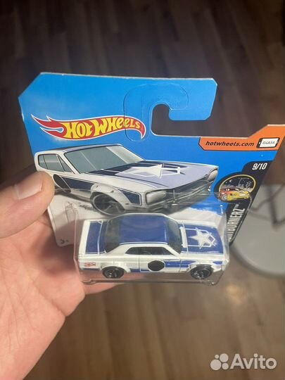 Hot Wheels Nissan Skyline H/T 2000GT-X