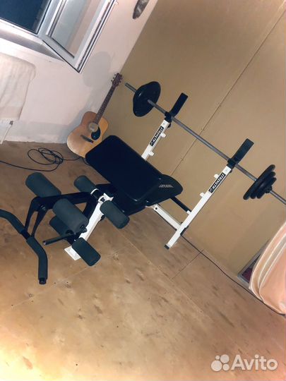 Скамья для жима со штангой