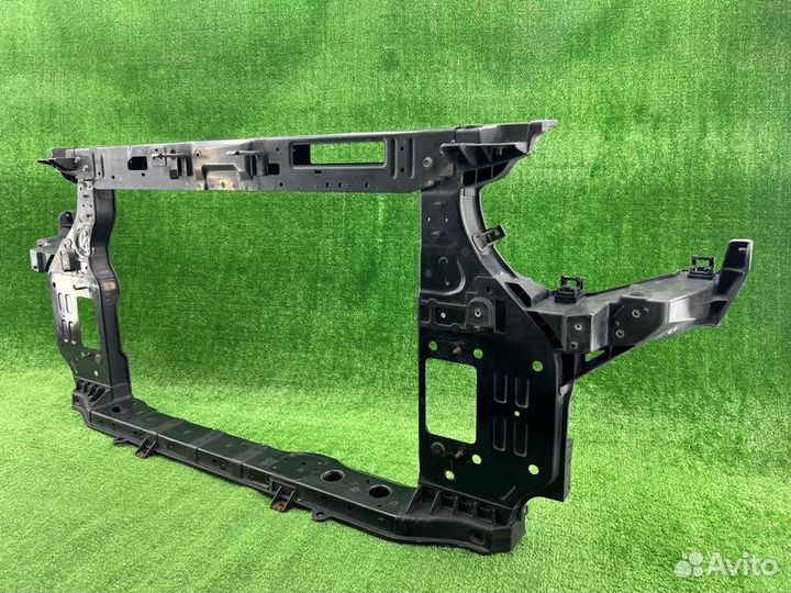 Передняя панель (телевизор) передняя Kia Carnival