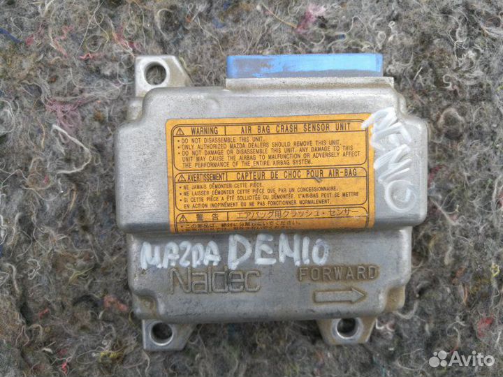 Блок управления AIR BAG Mazda Demio DW 1.3 1997