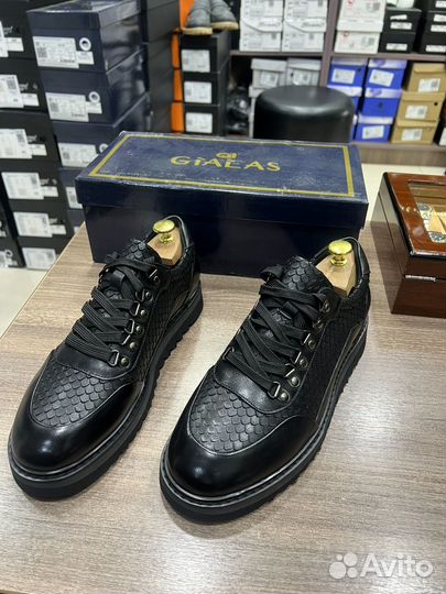 Кроссовки мужские натуральная кожа