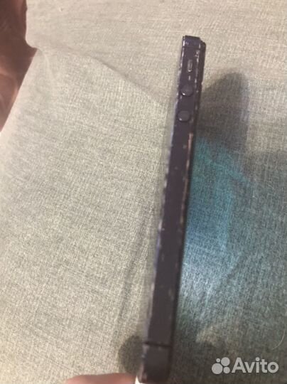 Телефон iPhone 5