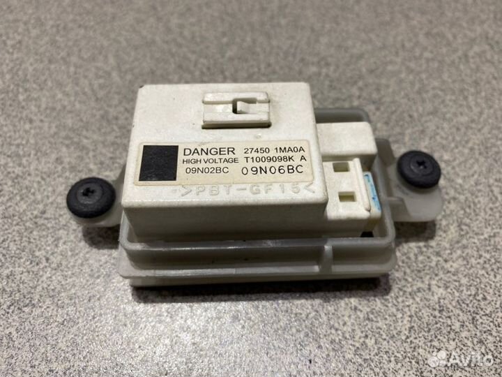 Ионизатор Nissan Fuga Y51