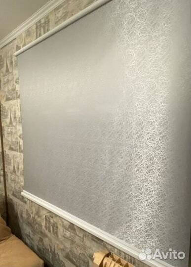 Рулонные шторы блэкаут в коробе D4976