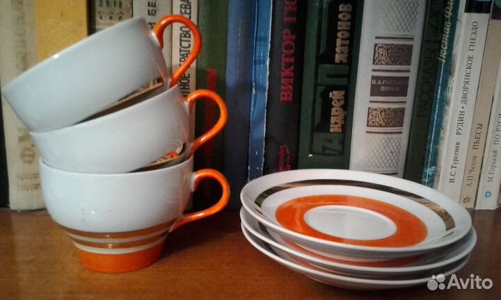 Чашки разные, заварочный чайник, стаканы СССР