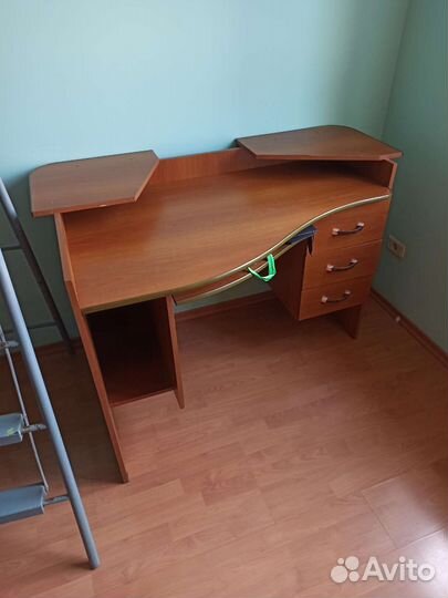 Компьютерный стол бу