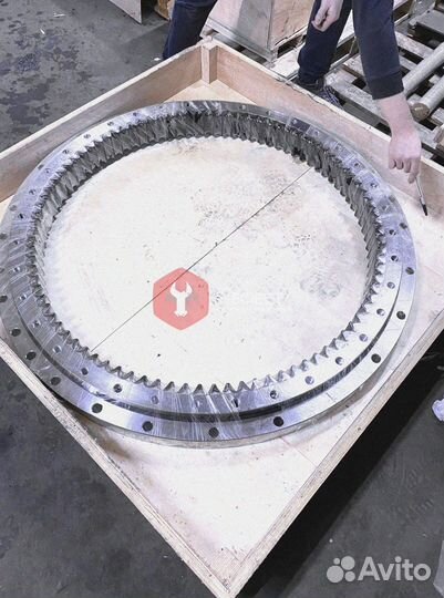 Опорно-поворотный круг Hitachi ZX330LCH-3G 9219138