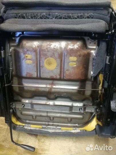 Сиденья передние Chevrolet Lanos