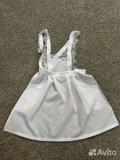 Белый школьный фартук