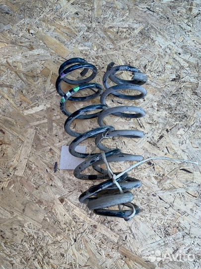 Пружина подвески задняя Peugeot 308 хейчбек EP6