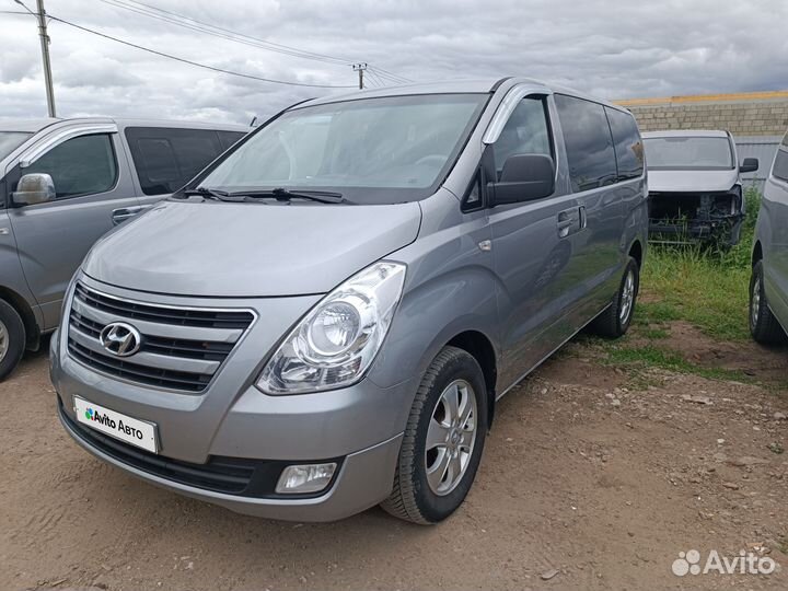 Hyundai Grand Starex 2.5 AT, 2017, 202 000 км