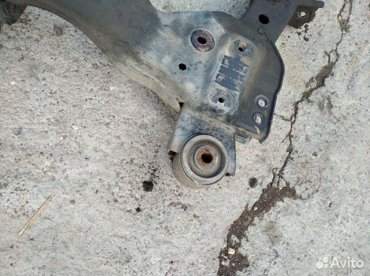 Подрамник Chevrolet Cruze J300 F16D3 2011