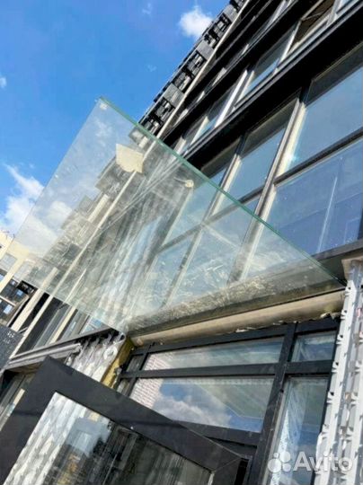 Козырек из стекла