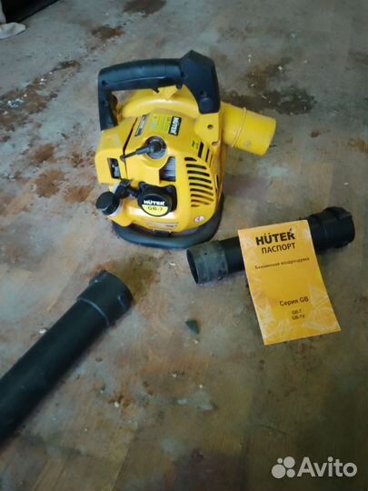 Бензиновая воздуходувка