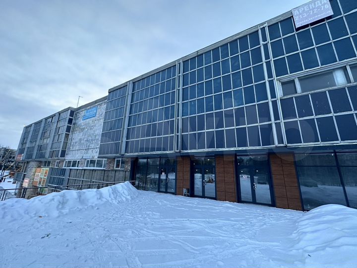 Торговая площадь, 54 м²