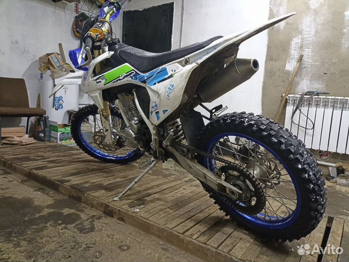 Мотоцикл GR2