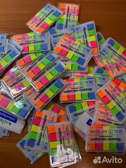 Флажки-закладки; закладки для книг