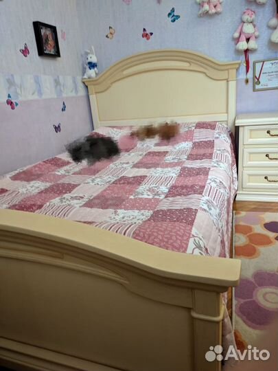 Итальянский спальный гарнитур для подростковой ком