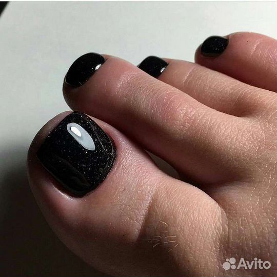 Маникюр педикюр