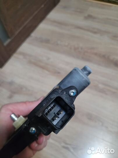 Моторчик стеклоподъемника Chevrolet Cruze 2012