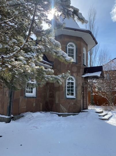 Дом 338 м² на участке 30 сот.