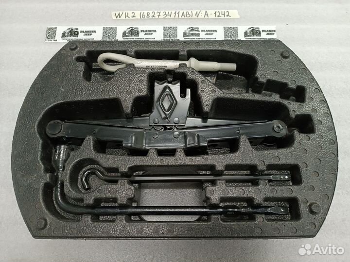 Набор инструментов штатный Jeep Grand Cherokee