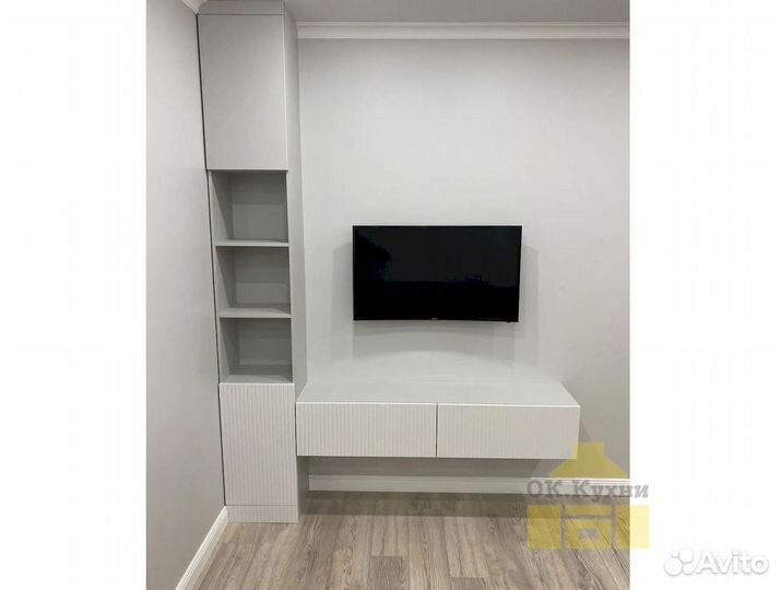 Распашной шкаф