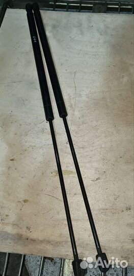 Амортизатор капота Mercedes W211