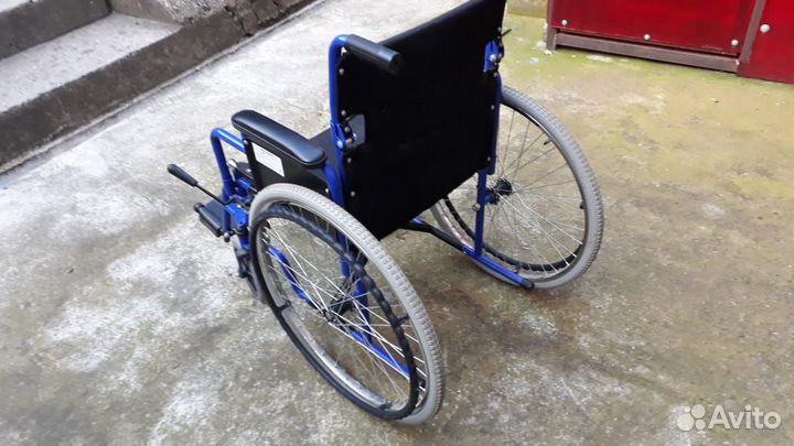 Инвалидная коляска