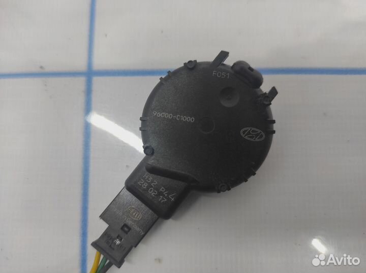 Датчик дождя Kia Optima (JF) 96000C1000