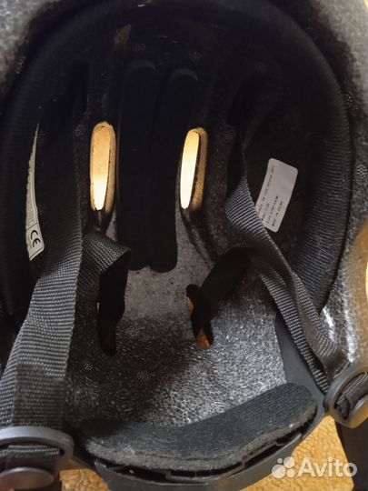 Защита для роликов и шлем с кошкой