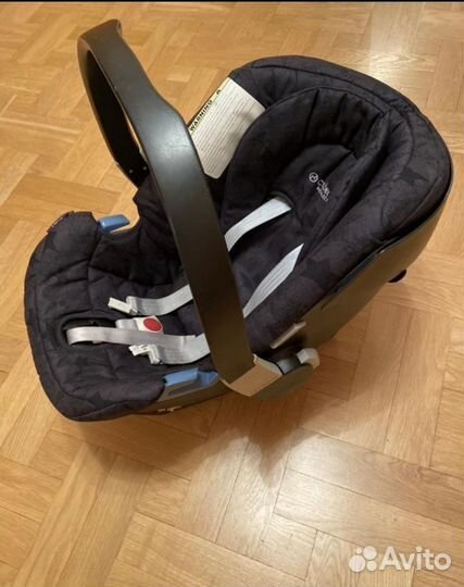 Детское автокресло переноска cubex Германия