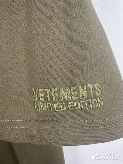 Футболка Vetements