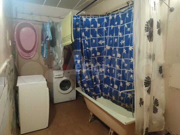 Комната 18 м² в 8-к., 5/5 эт.