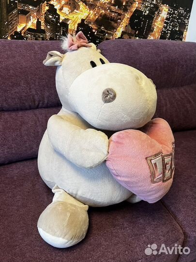 Игрушка бегемот