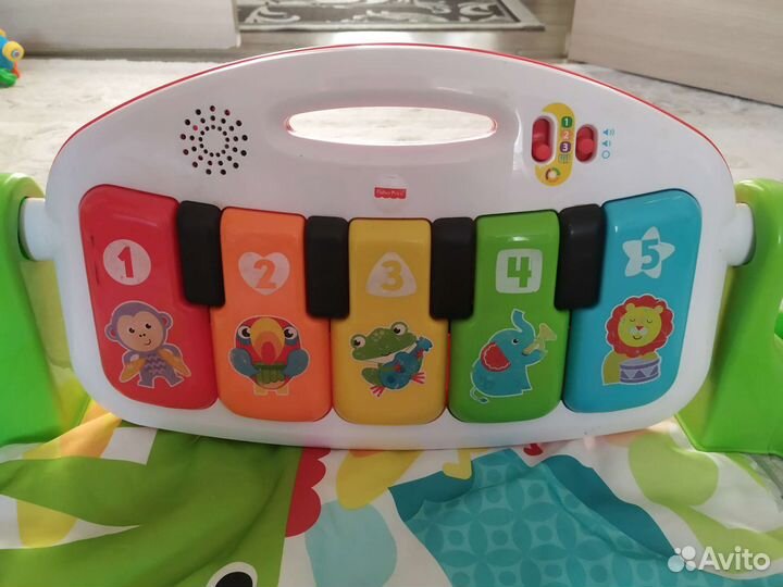 Развивающий коврик с пианино fisher prace