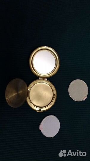 Пудреница Ленинград, таблетница