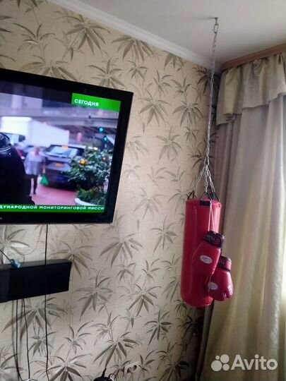 Боксерская груша,перчатки