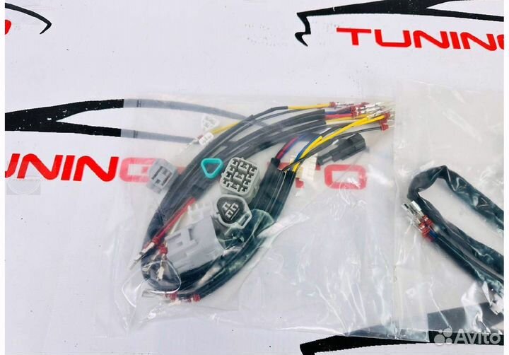 Фишки (переходники) к фарам на Toyota LC 200