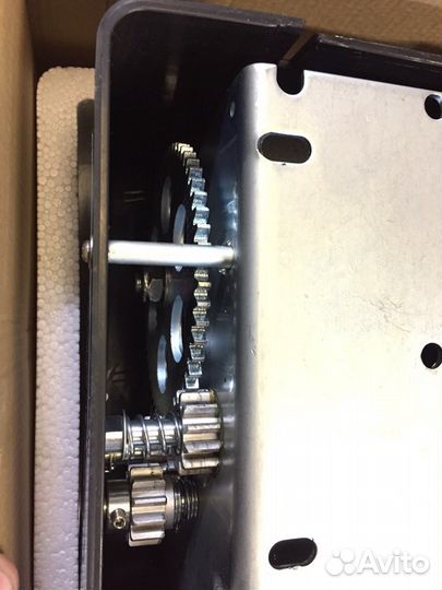 Электрическая якорная лебёдка с пультом д/у, для л