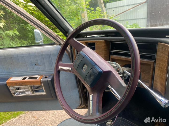 Руль Lincoln Town Car 1