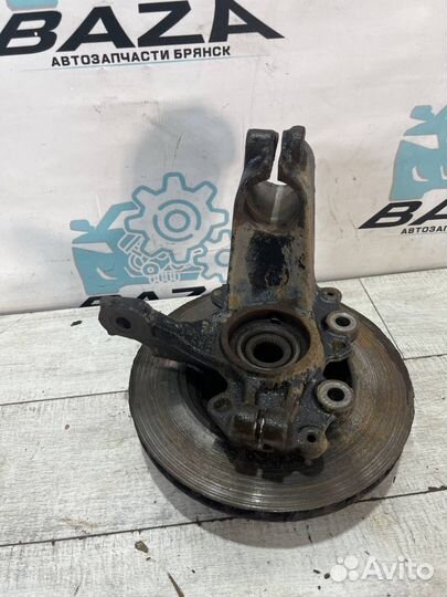 Кулак передний левый Ford Focus 3