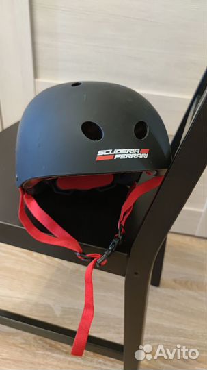 Шлем защитный Scuderia Ferrari