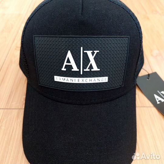 Кепка бейсболка Armani Exchange с сеткой чёрная