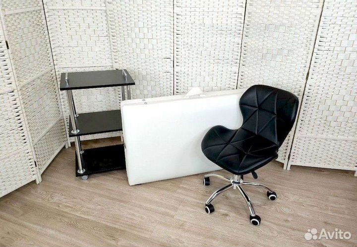 Массажная кушетка