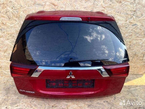 Крышка багажника Мицубиши Аутлендер 3