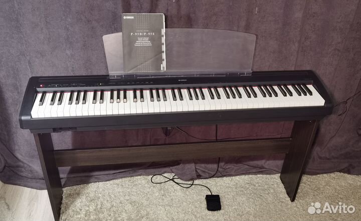 Цифровое пианино Yamaha P-95