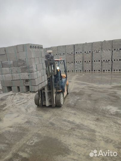 Прапареный шлакоблок