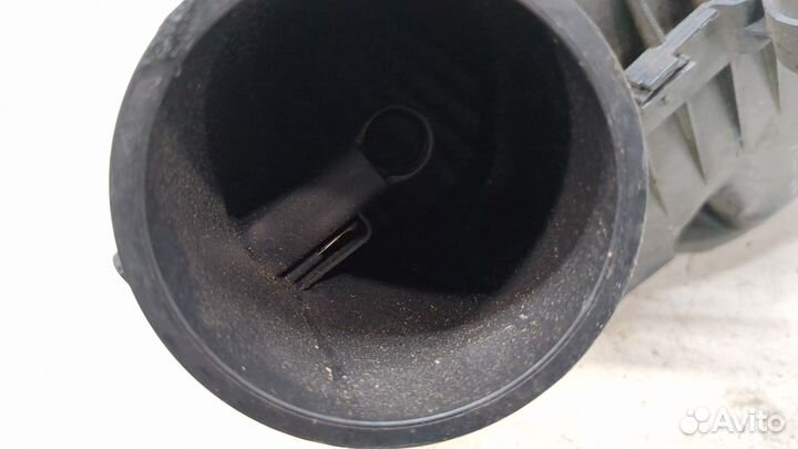 Корпус воздушного фильтра Subaru Tribeca (B9)